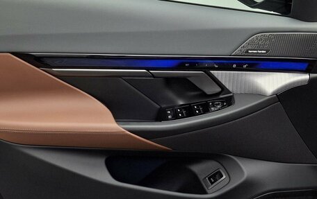 BMW 5 серия, 2025 год, 9 240 000 рублей, 11 фотография
