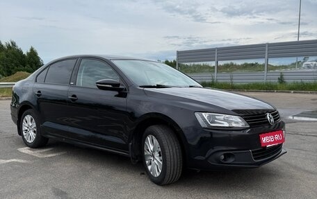 Volkswagen Jetta VI, 2014 год, 1 060 000 рублей, 4 фотография