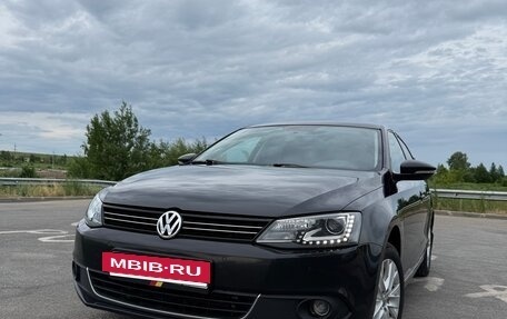 Volkswagen Jetta VI, 2014 год, 1 060 000 рублей, 10 фотография