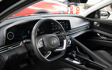 Hyundai Elantra, 2024 год, 2 168 000 рублей, 11 фотография