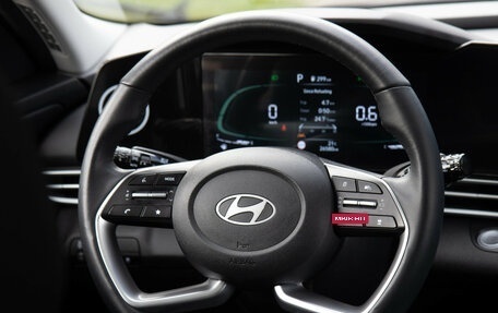 Hyundai Elantra, 2024 год, 2 168 000 рублей, 13 фотография