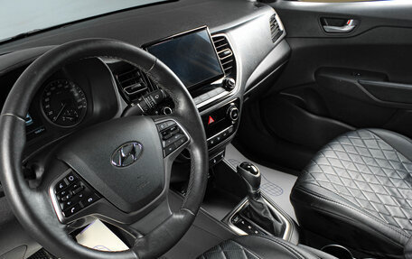 Hyundai Solaris II рестайлинг, 2021 год, 1 829 000 рублей, 8 фотография