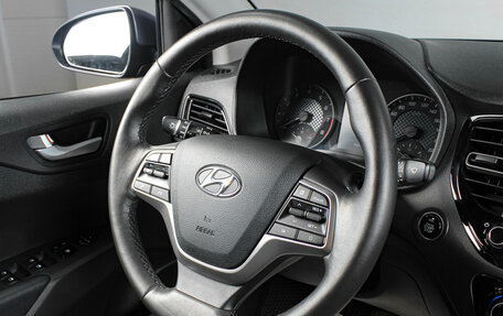 Hyundai Solaris II рестайлинг, 2021 год, 1 829 000 рублей, 12 фотография