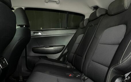 KIA Sportage IV рестайлинг, 2021 год, 2 699 000 рублей, 8 фотография