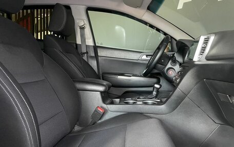 KIA Sportage IV рестайлинг, 2021 год, 2 699 000 рублей, 10 фотография