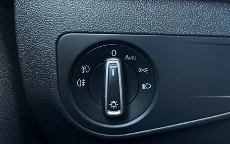 Volkswagen Tiguan II, 2018 год, 2 330 000 рублей, 19 фотография