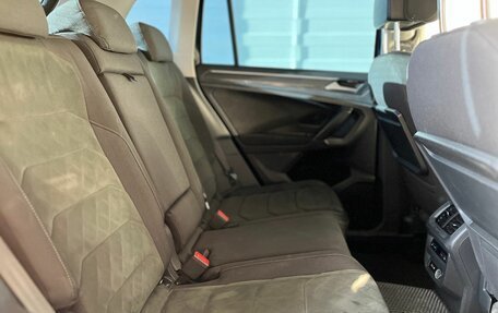Volkswagen Tiguan II, 2018 год, 2 330 000 рублей, 25 фотография