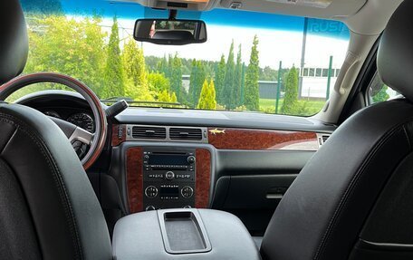 Chevrolet Tahoe III, 2012 год, 2 200 000 рублей, 11 фотография