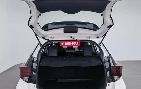 Toyota Yaris XP150 рестайлинг, 2021 год, 1 280 006 рублей, 5 фотография