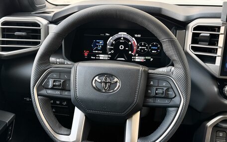 Toyota Sequoia, 2025 год, 13 990 000 рублей, 14 фотография