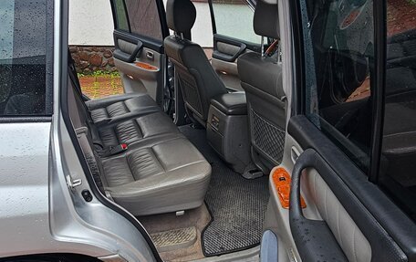 Toyota Land Cruiser 100 рестайлинг 2, 2007 год, 3 000 000 рублей, 8 фотография