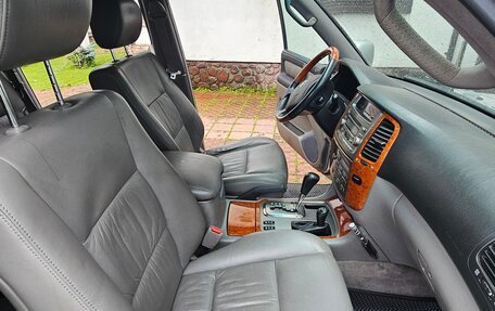 Toyota Land Cruiser 100 рестайлинг 2, 2007 год, 3 000 000 рублей, 10 фотография