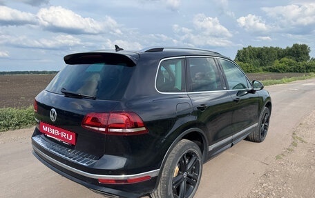 Volkswagen Touareg III, 2017 год, 3 900 000 рублей, 4 фотография