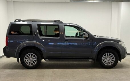Nissan Pathfinder, 2011 год, 1 900 000 рублей, 19 фотография