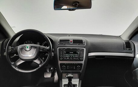 Skoda Octavia, 2011 год, 810 000 рублей, 17 фотография