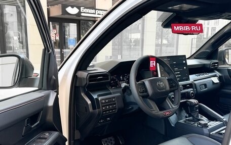 Toyota Tacoma, 2025 год, 11 290 000 рублей, 17 фотография