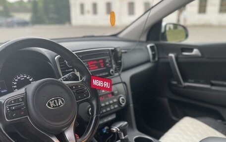 KIA Sportage IV рестайлинг, 2017 год, 2 100 000 рублей, 7 фотография