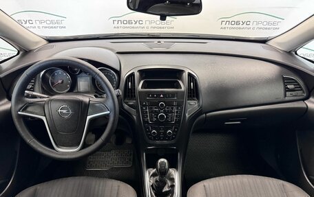 Opel Astra J, 2011 год, 500 000 рублей, 4 фотография