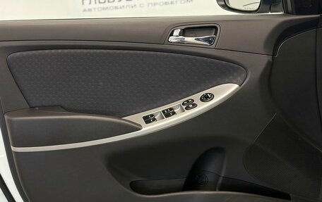 Hyundai Solaris II рестайлинг, 2013 год, 999 000 рублей, 9 фотография