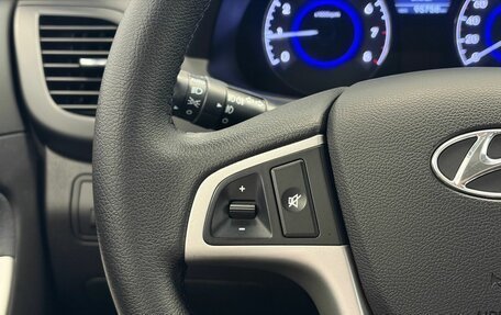 Hyundai Solaris II рестайлинг, 2013 год, 999 000 рублей, 16 фотография