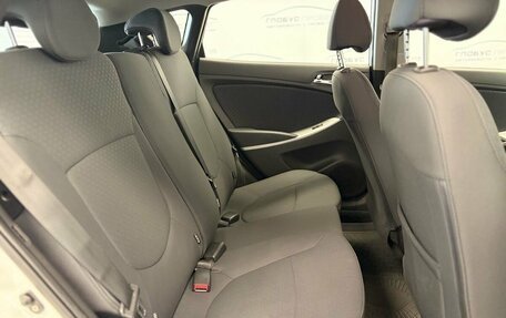 Hyundai Solaris II рестайлинг, 2013 год, 999 000 рублей, 24 фотография