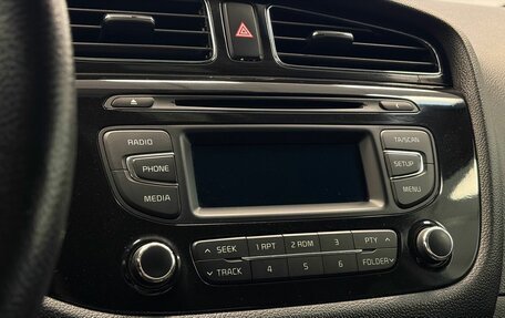 KIA cee'd III, 2013 год, 980 000 рублей, 23 фотография