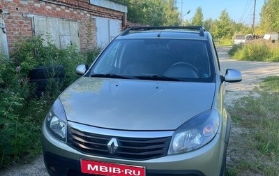Renault Sandero I, 2013 год, 700 000 рублей, 1 фотография