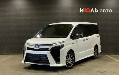 Toyota Voxy III, 2018 год, 2 530 000 рублей, 1 фотография