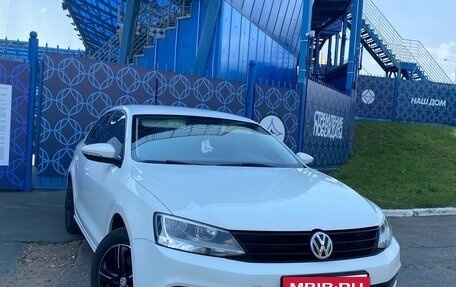 Volkswagen Jetta VI, 2015 год, 1 250 000 рублей, 1 фотография