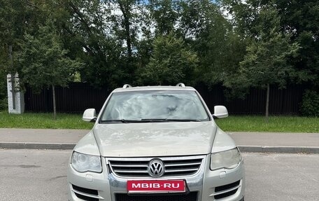 Volkswagen Touareg III, 2007 год, 730 000 рублей, 1 фотография