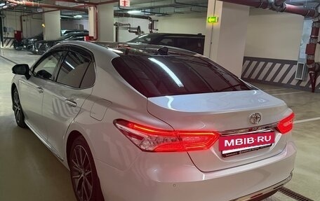 Toyota Camry, 2023 год, 4 200 000 рублей, 3 фотография