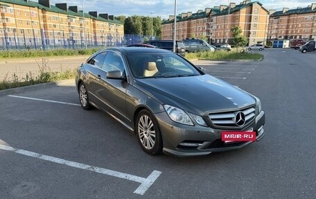 Mercedes-Benz E-Класс, 2012 год, 1 500 000 рублей, 2 фотография