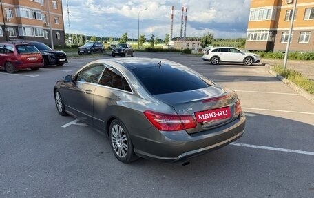 Mercedes-Benz E-Класс, 2012 год, 1 500 000 рублей, 4 фотография