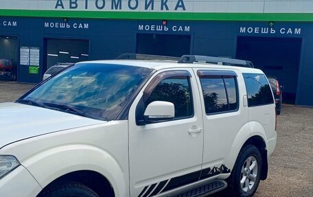 Nissan Pathfinder, 2011 год, 1 300 000 рублей, 4 фотография