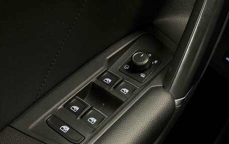 Volkswagen Tiguan II, 2017 год, 2 750 000 рублей, 26 фотография