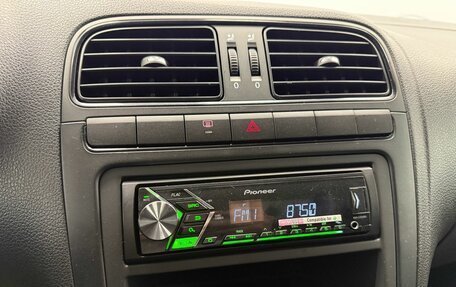 Volkswagen Polo VI (EU Market), 2011 год, 620 000 рублей, 11 фотография