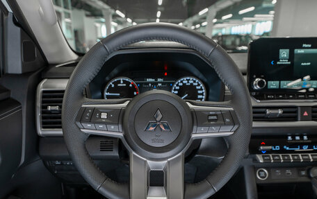 Mitsubishi L200, 2025 год, 5 500 000 рублей, 10 фотография