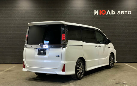 Toyota Voxy III, 2018 год, 2 530 000 рублей, 5 фотография