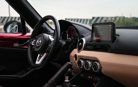 Mazda MX-5, 2019 год, 3 150 000 рублей, 23 фотография