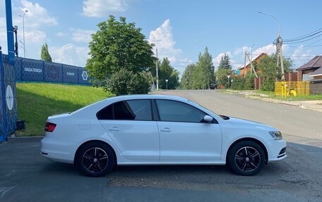 Volkswagen Jetta VI, 2015 год, 1 250 000 рублей, 5 фотография