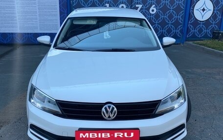 Volkswagen Jetta VI, 2015 год, 1 250 000 рублей, 2 фотография