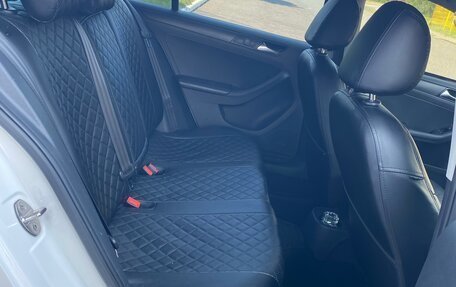 Volkswagen Jetta VI, 2015 год, 1 250 000 рублей, 12 фотография