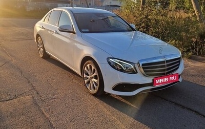Mercedes-Benz E-Класс, 2019 год, 3 300 000 рублей, 1 фотография