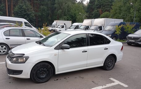 Volkswagen Polo VI (EU Market), 2015 год, 420 000 рублей, 2 фотография