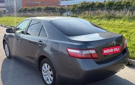 Toyota Camry, 2008 год, 890 000 рублей, 4 фотография