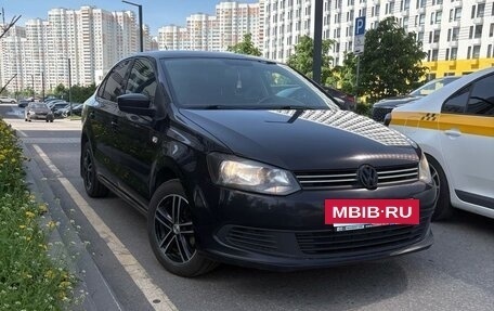 Volkswagen Polo VI (EU Market), 2013 год, 795 000 рублей, 2 фотография