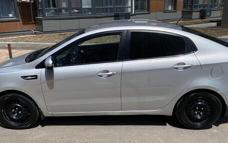 KIA Rio III рестайлинг, 2014 год, 830 000 рублей, 13 фотография