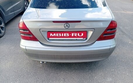Mercedes-Benz C-Класс, 2004 год, 450 000 рублей, 7 фотография