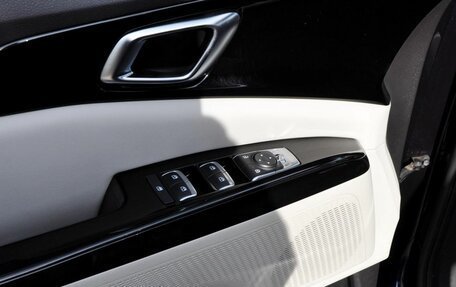KIA Carnival, 2021 год, 2 990 000 рублей, 10 фотография