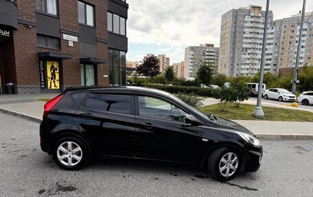 Hyundai Solaris II рестайлинг, 2011 год, 650 000 рублей, 3 фотография